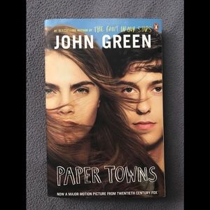 Paper Towns by John Green Paperback ⭐️